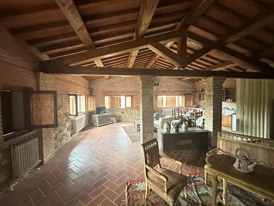 Immagine 16 di Casa colonica in vendita  a Villafranca In Lunigiana