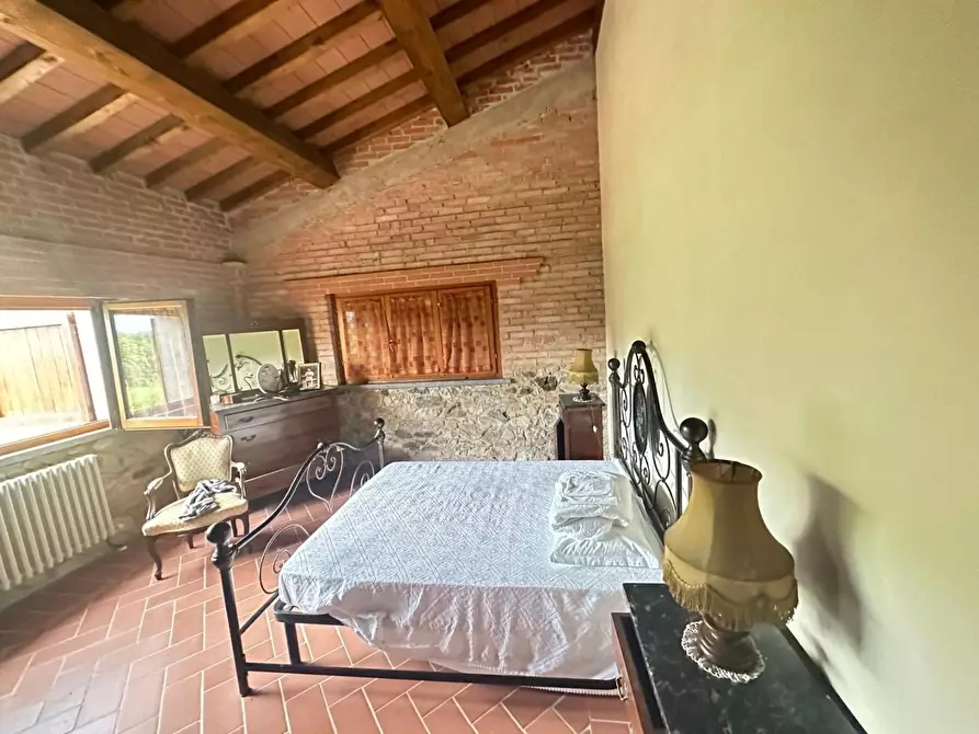 Immagine 20 di Casa colonica in vendita  a Villafranca In Lunigiana