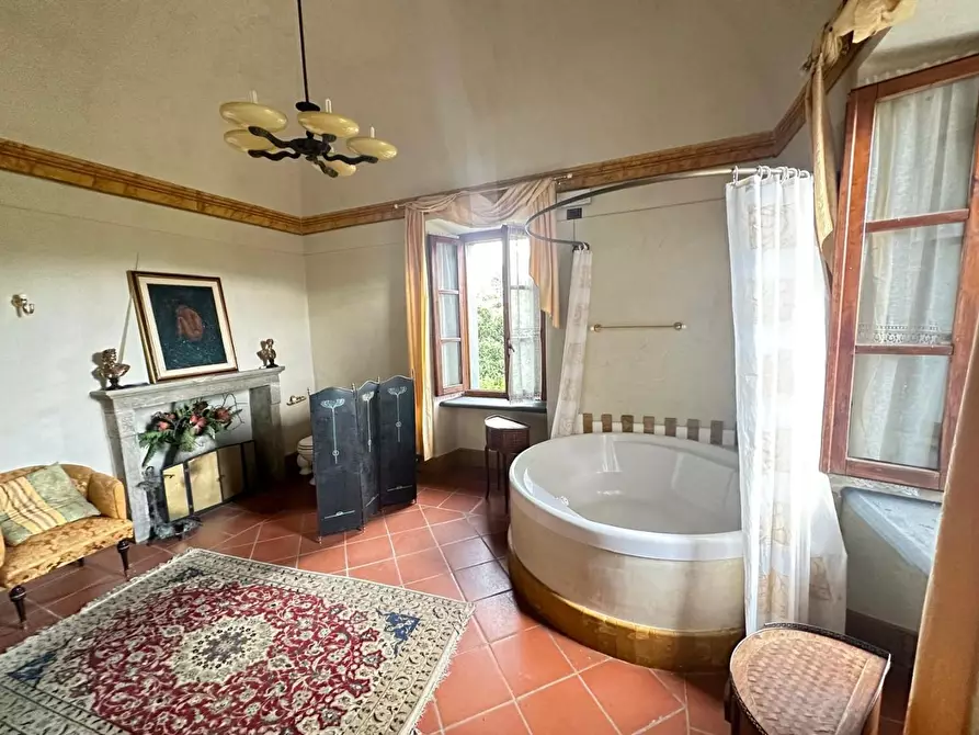 Immagine 108 di Casa colonica in vendita  a Villafranca In Lunigiana