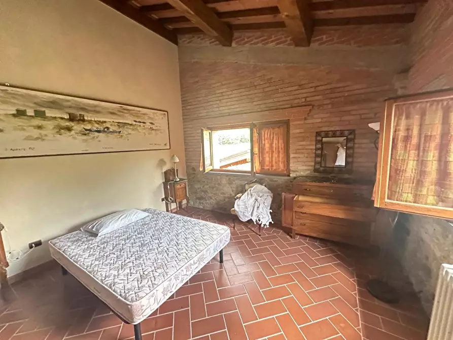 Immagine 18 di Casa colonica in vendita  a Villafranca In Lunigiana