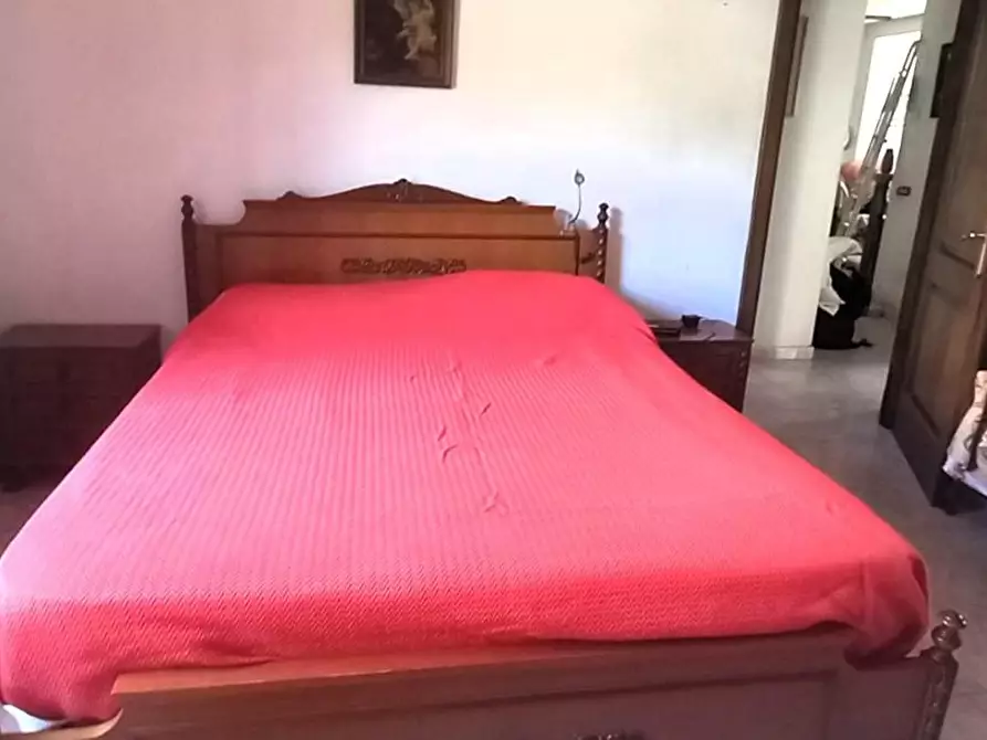 Immagine 8 di Casa indipendente in vendita  a Carrara