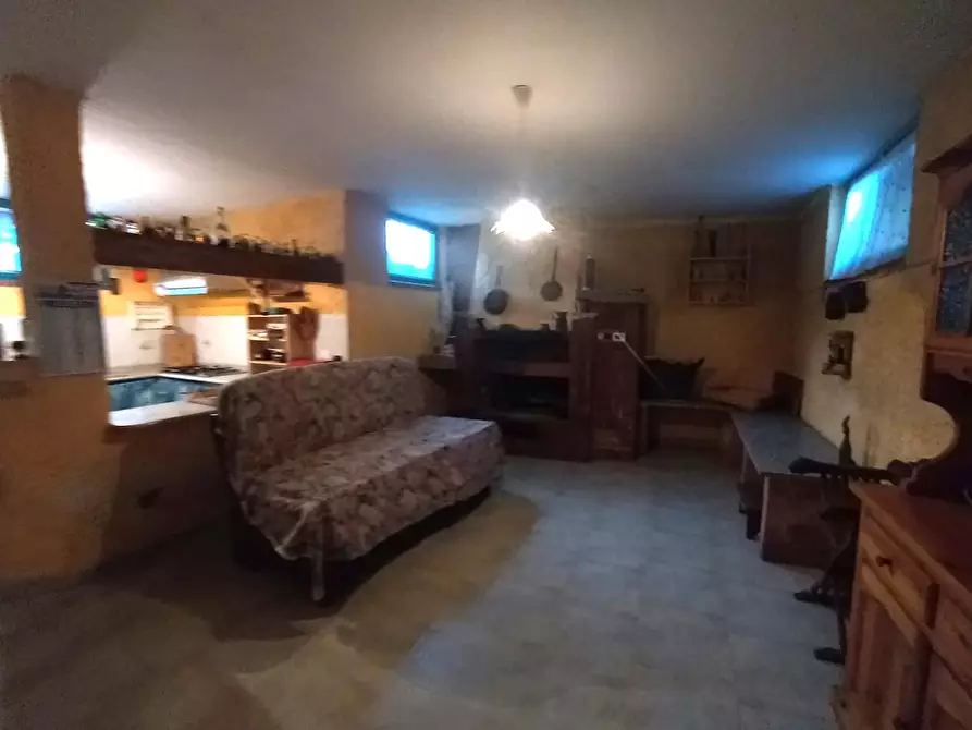 Immagine 40 di Casa indipendente in vendita  a Carrara