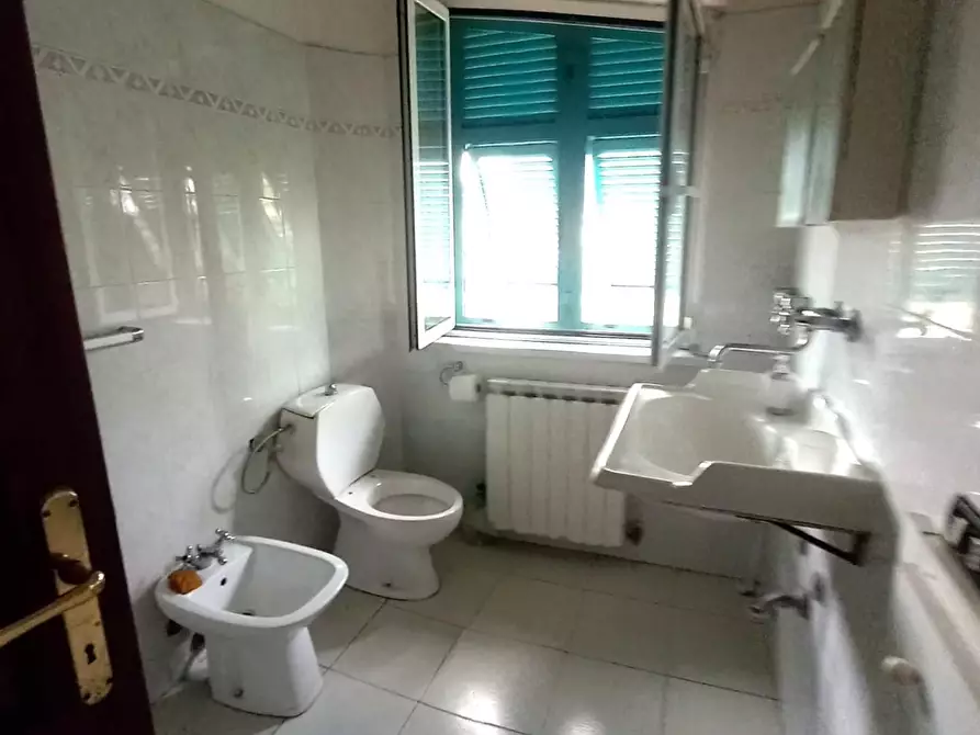 Immagine 19 di Casa indipendente in vendita  a Carrara