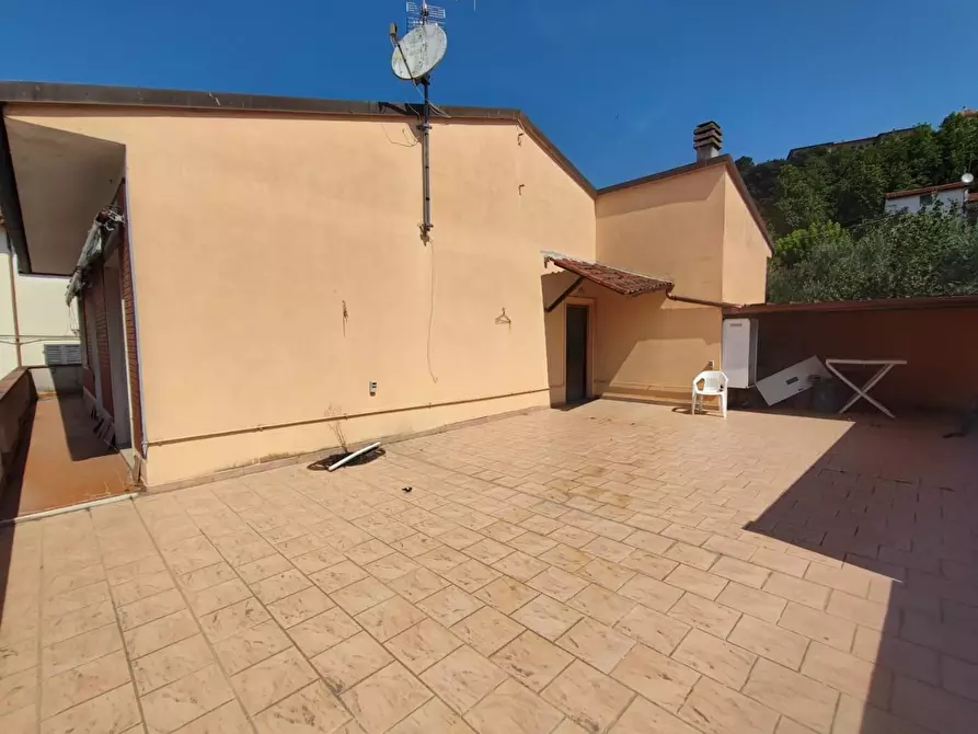 Immagine 17 di Mansarda in vendita  a Palaia