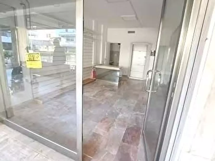 Immagine 3 di Locale commerciale in affitto  a Pisa