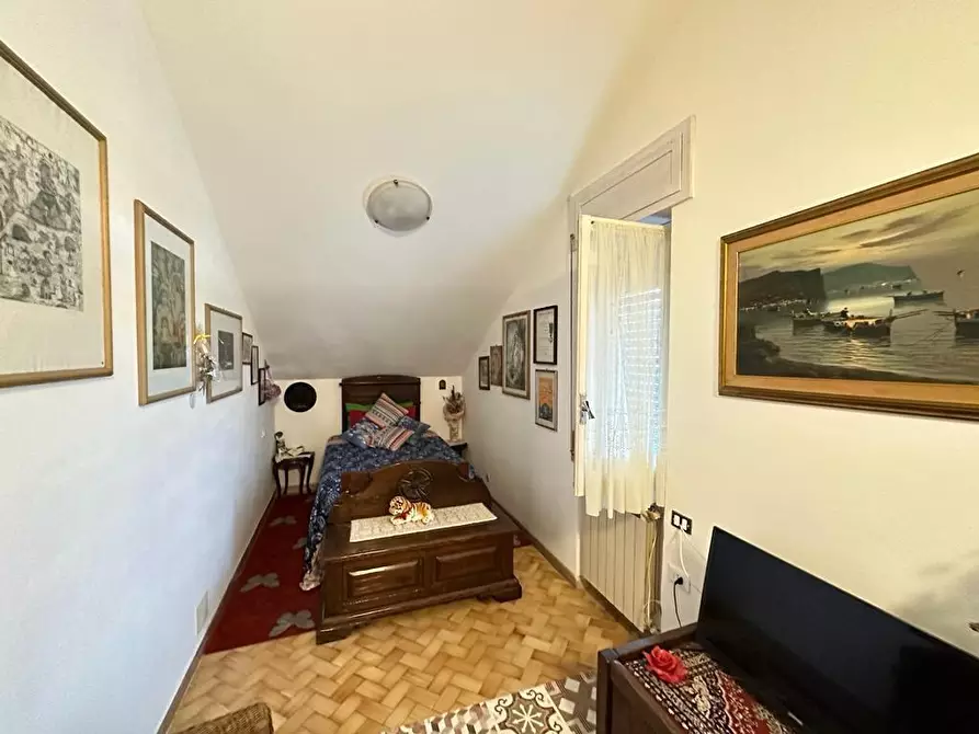 Immagine 13 di Mansarda in vendita  a Ameglia