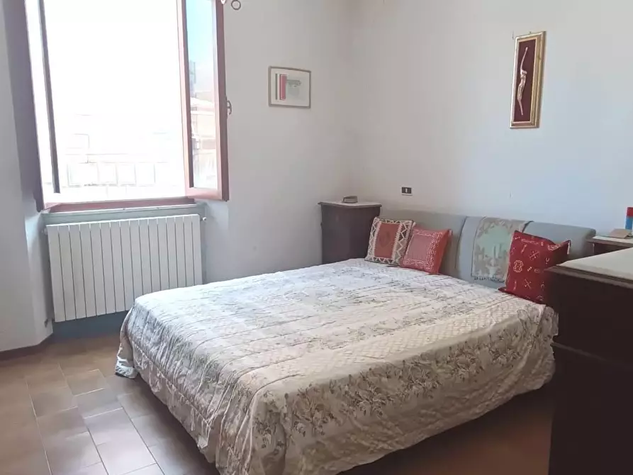 Immagine 10 di Appartamento in vendita  a Carrara