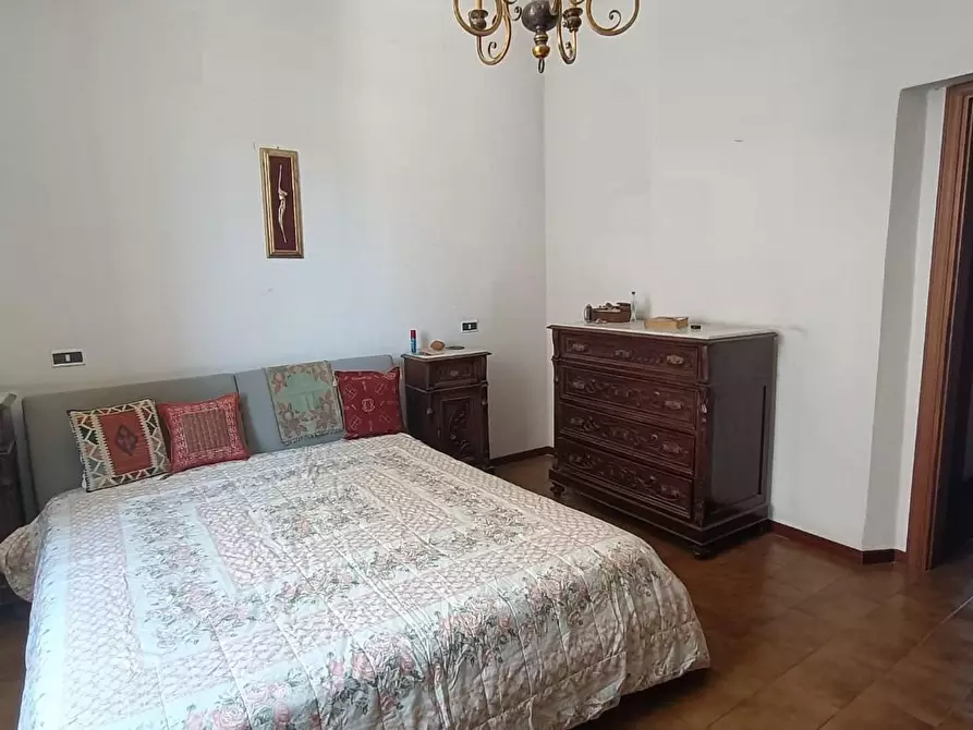 Immagine 11 di Appartamento in vendita  a Carrara