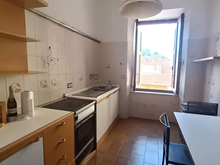 Immagine 4 di Appartamento in vendita  a Carrara