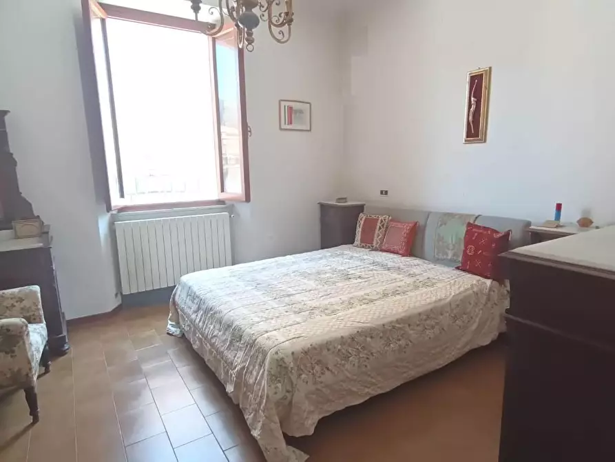 Immagine 9 di Appartamento in vendita  a Carrara