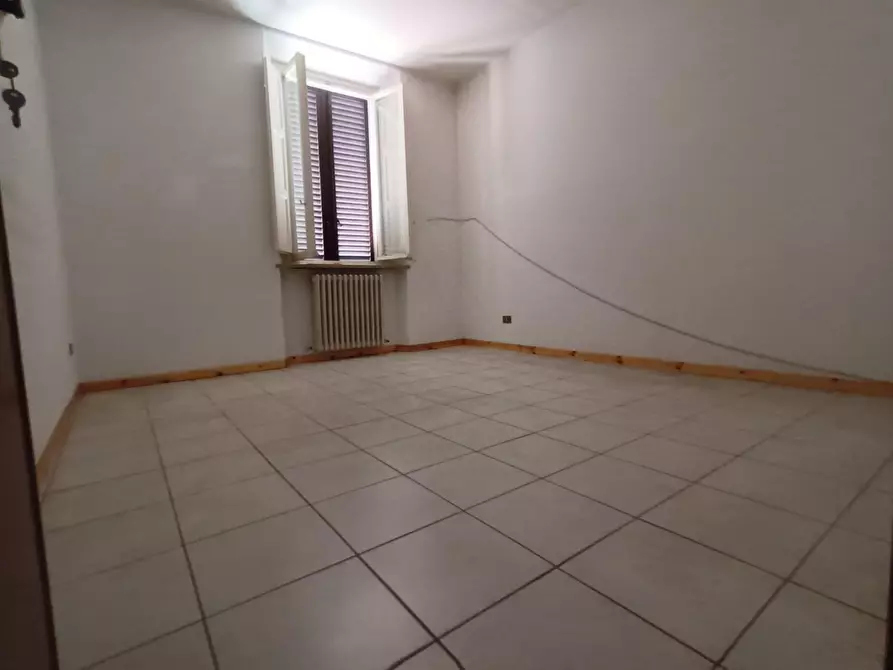 Immagine 7 di Appartamento in vendita  a Lucca