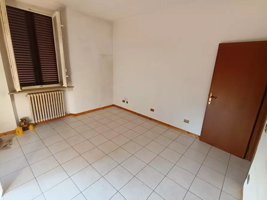 Immagine 22 di Appartamento in vendita  a Lucca