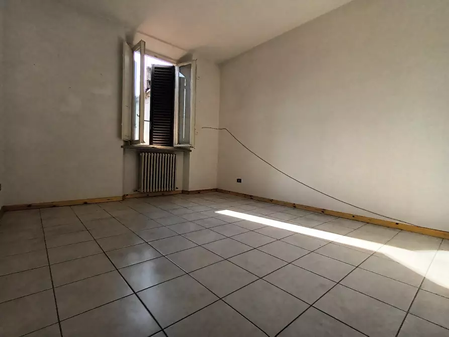 Immagine 18 di Appartamento in vendita  a Lucca