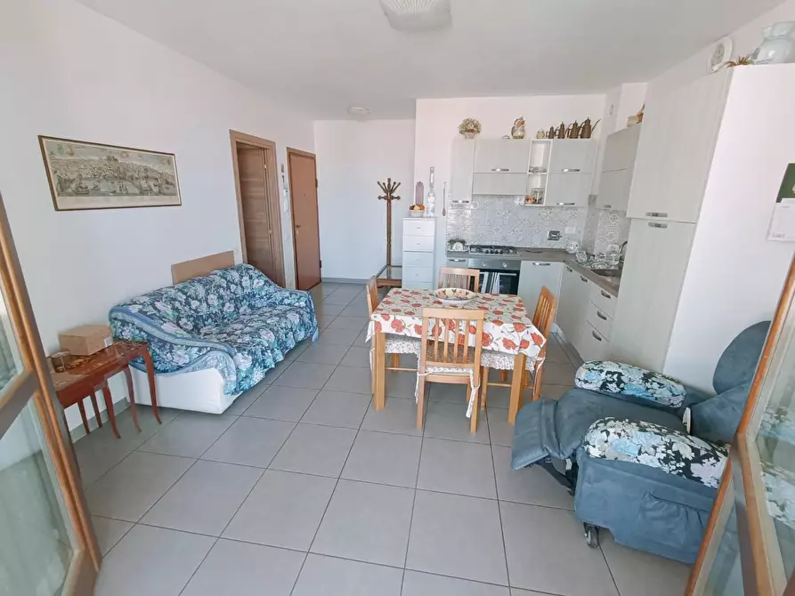 Immagine 4 di Appartamento in vendita  a Rosignano Marittimo