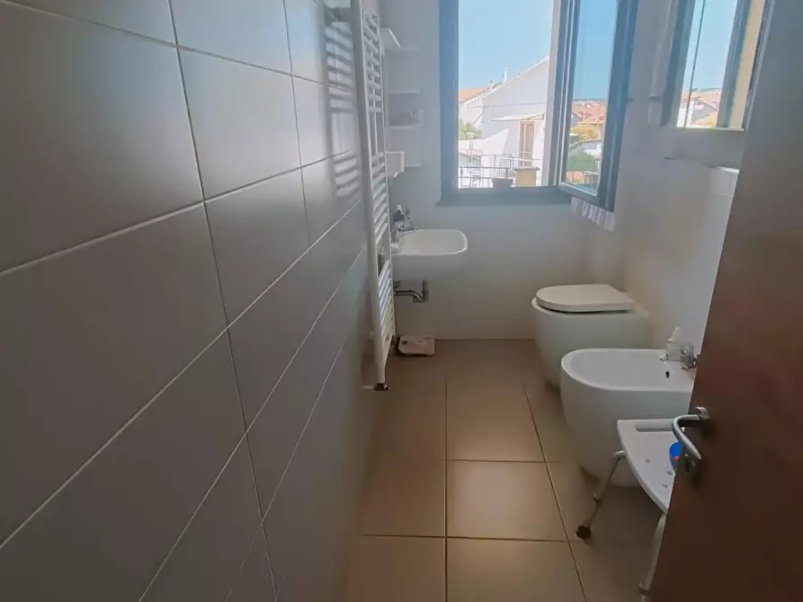 Immagine 9 di Appartamento in vendita  a Rosignano Marittimo