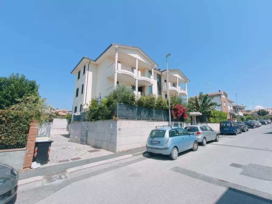 Immagine 2 di Appartamento in vendita  a Rosignano Marittimo