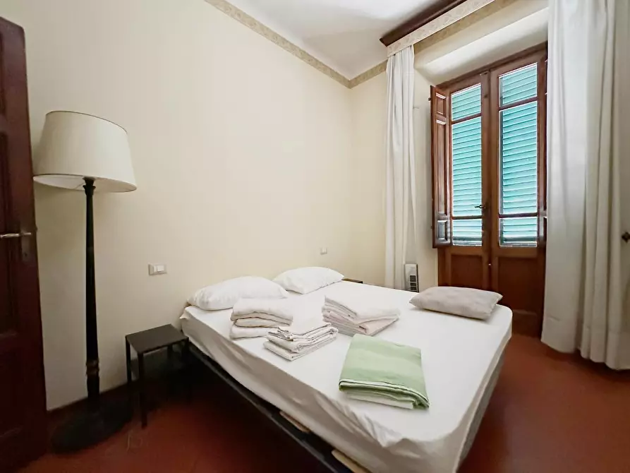 Immagine 9 di Villa in vendita  a Lucca