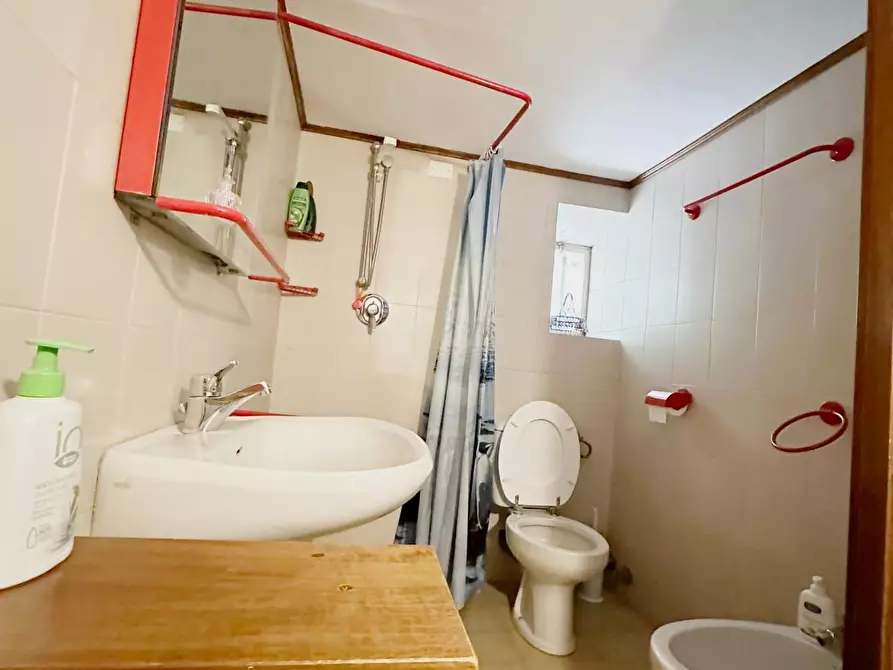 Immagine 32 di Villa in vendita  a Lucca