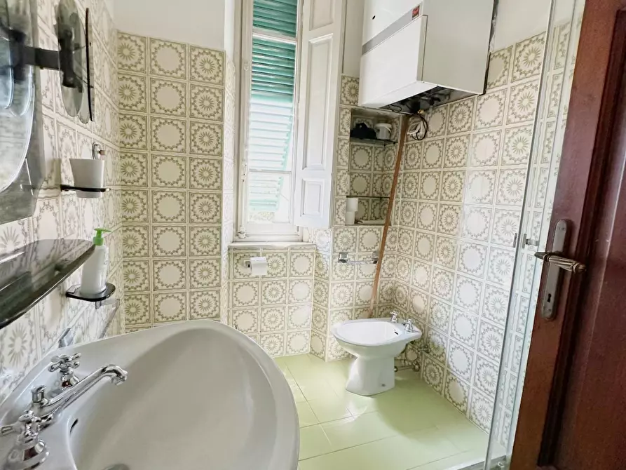 Immagine 24 di Villa in vendita  a Lucca