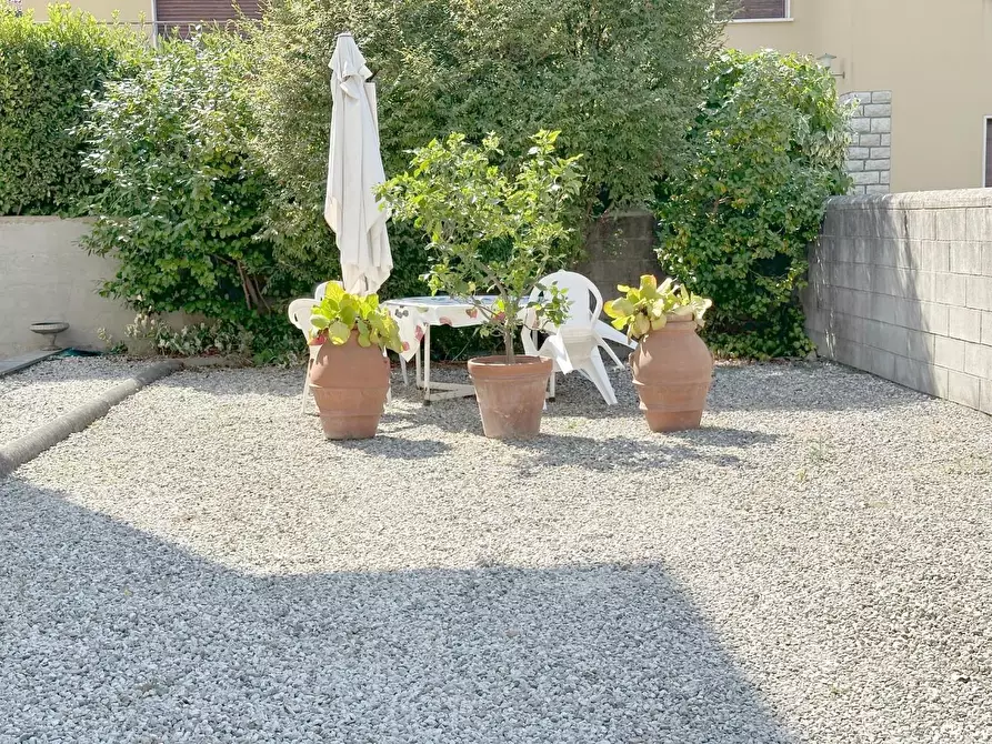 Immagine 7 di Villa in vendita  a Lucca