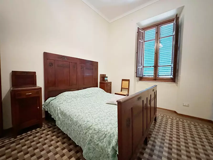 Immagine 20 di Villa in vendita  a Lucca