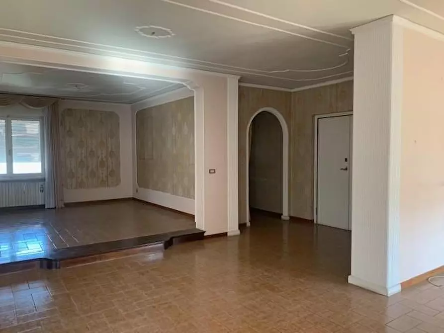 Immagine 3 di Appartamento in vendita  a Livorno