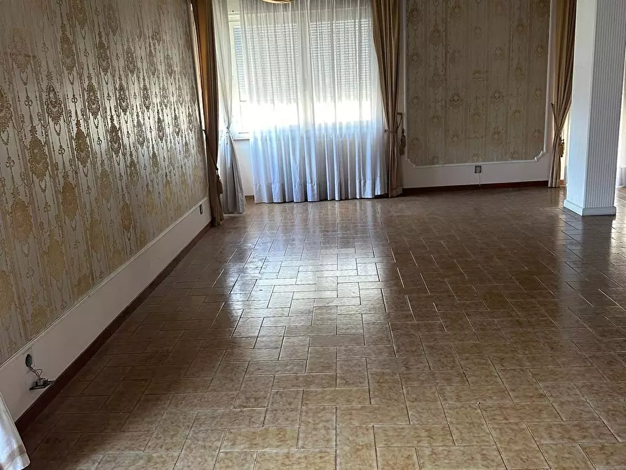 Immagine 12 di Appartamento in vendita  a Livorno