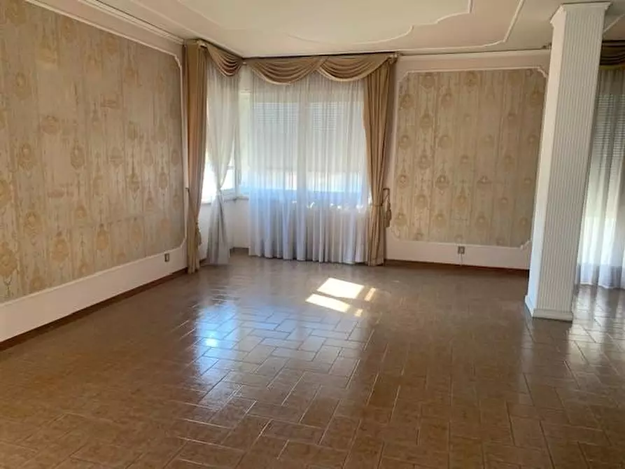 Immagine 15 di Appartamento in vendita  a Livorno