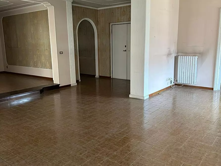 Immagine 10 di Appartamento in vendita  a Livorno