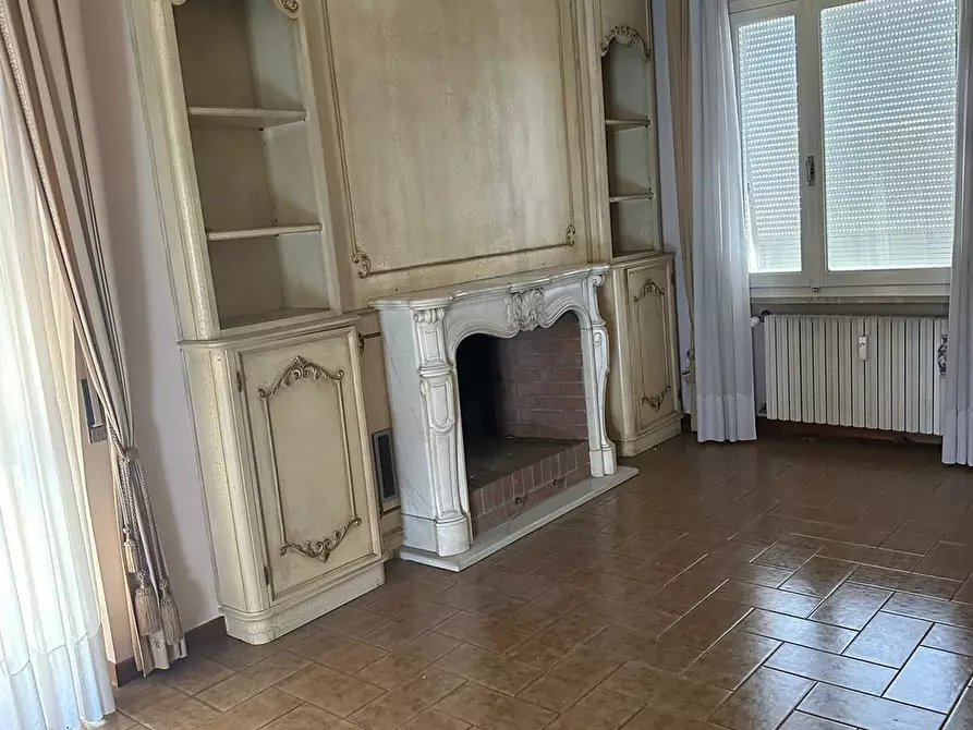 Immagine 11 di Appartamento in vendita  a Livorno