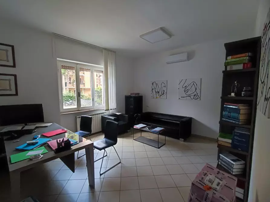 Immagine 8 di Appartamento in vendita  a Massa