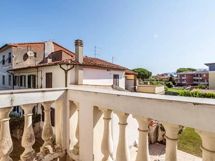 Immagine 12 di Appartamento in vendita  a Pisa