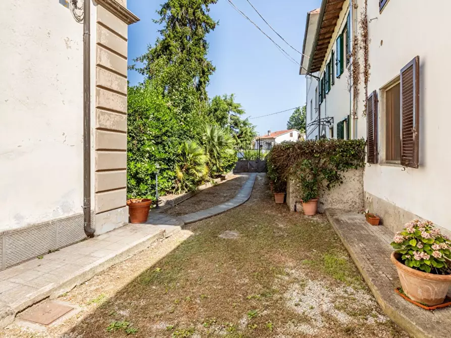 Immagine 45 di Appartamento in vendita  a Pisa