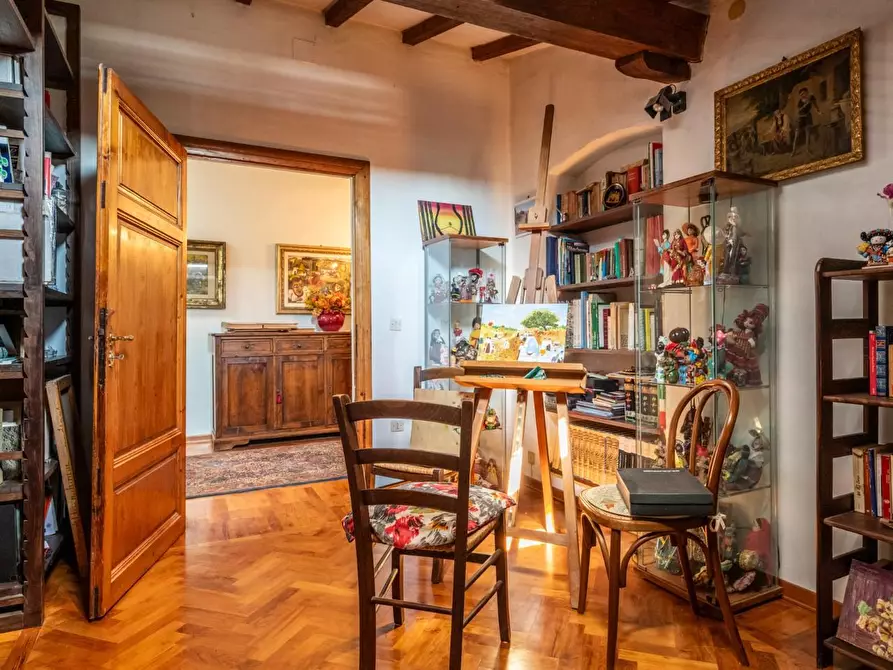 Immagine 38 di Appartamento in vendita  a Pisa