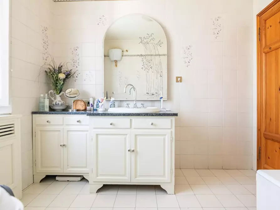 Immagine 23 di Appartamento in vendita  a Pisa