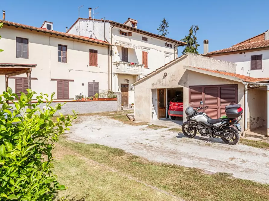 Immagine 53 di Appartamento in vendita  a Pisa