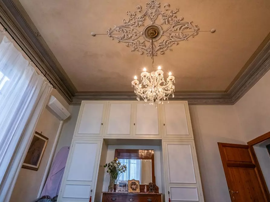 Immagine 17 di Appartamento in vendita  a Pisa