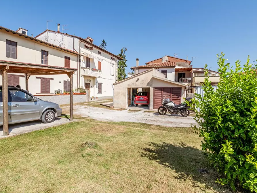 Immagine 54 di Appartamento in vendita  a Pisa