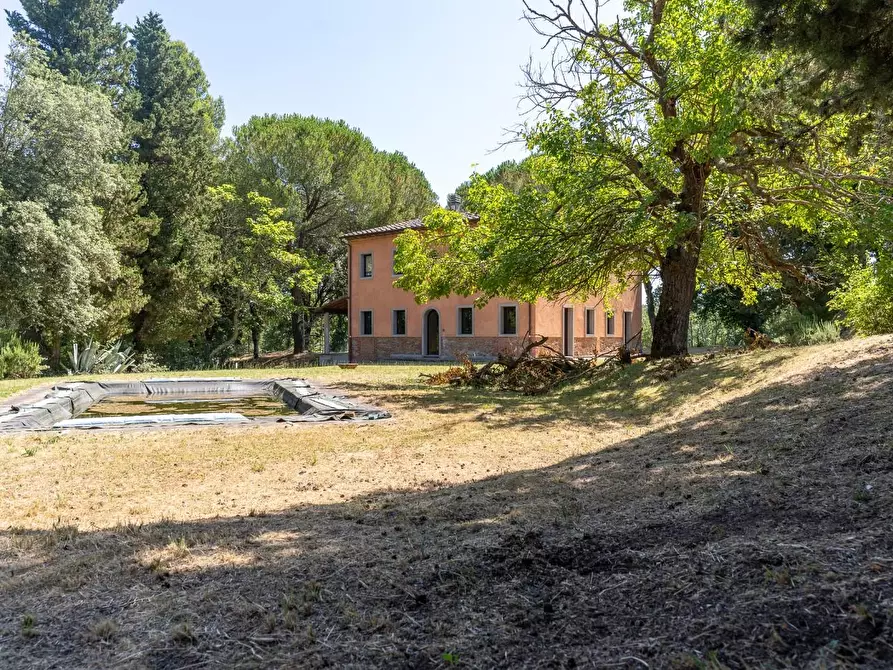 Immagine 54 di Villa in vendita  a Palaia