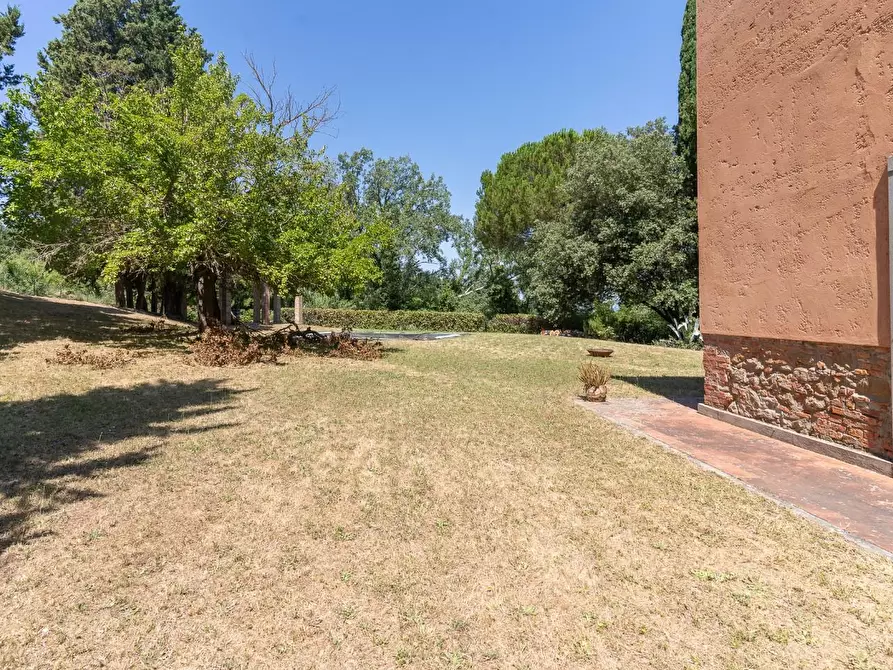 Immagine 62 di Villa in vendita  a Palaia