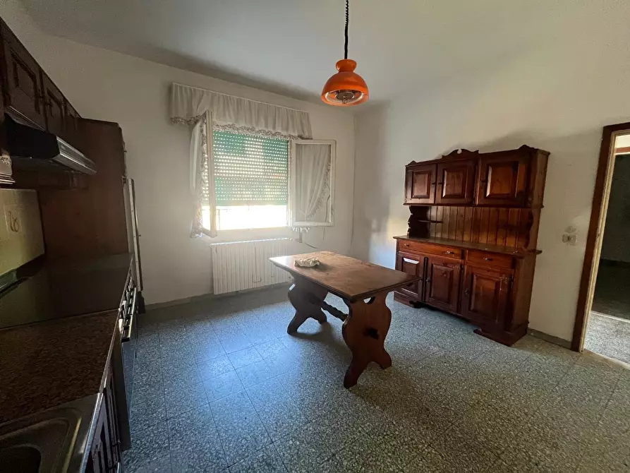 Immagine 4 di Casa indipendente in vendita  a Seravezza