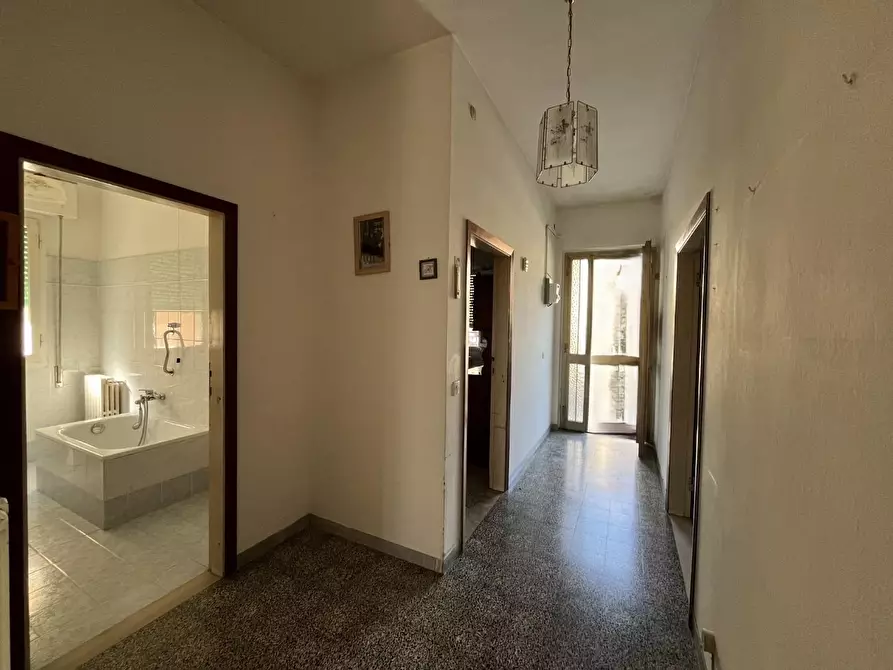 Immagine 10 di Casa indipendente in vendita  a Seravezza