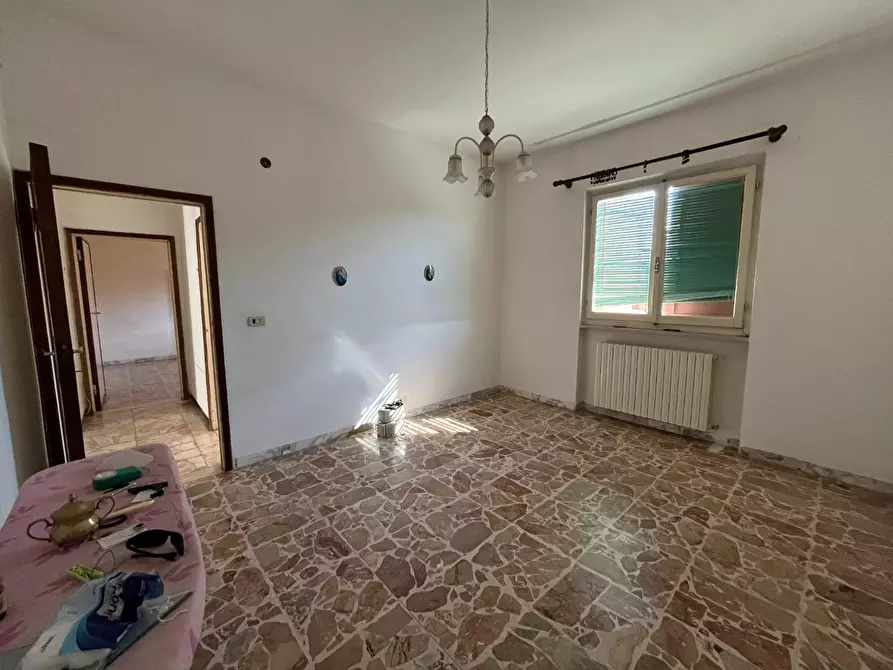 Immagine 12 di Casa indipendente in vendita  a Seravezza