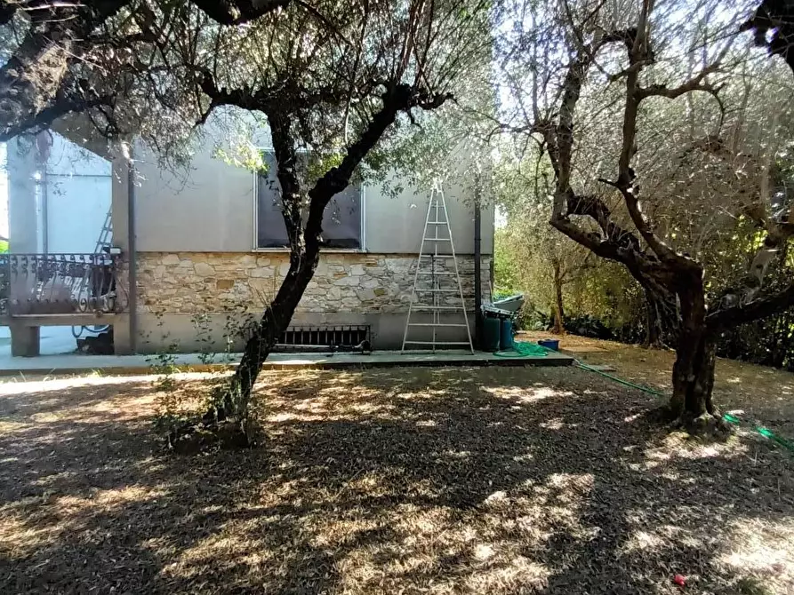 Immagine 22 di Villa in vendita  a Lucca