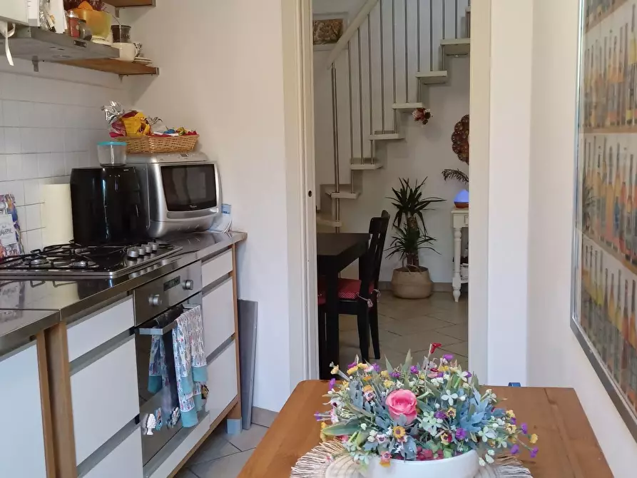 Immagine 11 di Appartamento in vendita  a Rosignano Marittimo