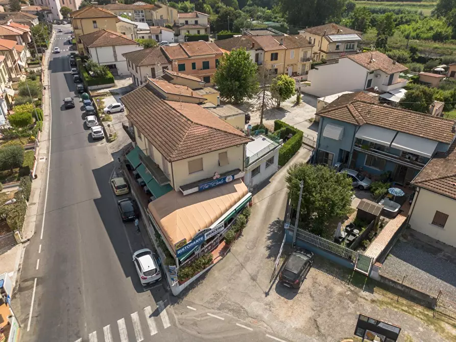 Immagine 1 di Bar / Ristorante in vendita  a Vecchiano