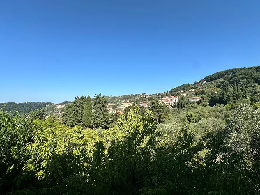 Immagine 1 di Casa bifamiliare in vendita  a Massarosa