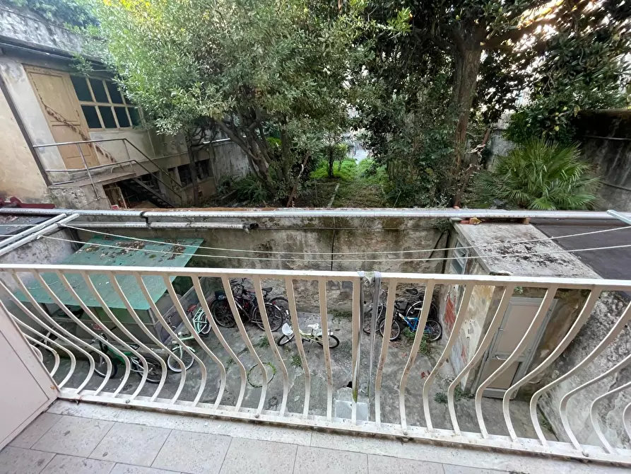 Immagine 17 di Appartamento in vendita  a Pisa