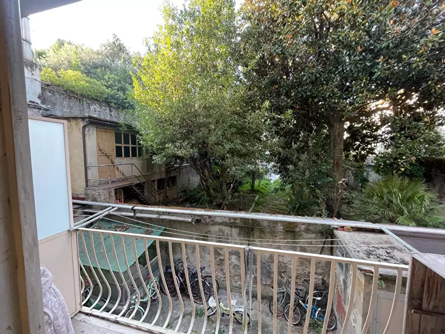 Immagine 16 di Appartamento in vendita  a Pisa