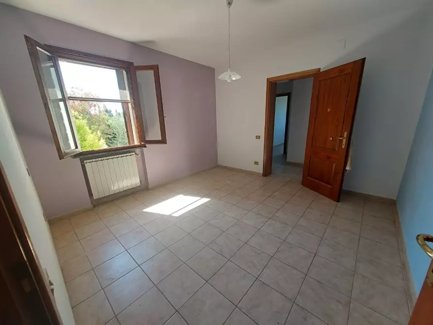 Immagine 13 di Casa indipendente in vendita  a Pontedera
